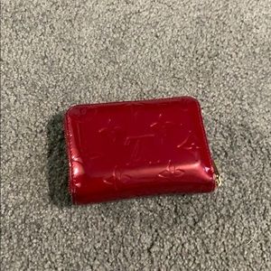 Louis Vuitton zippy coin purse